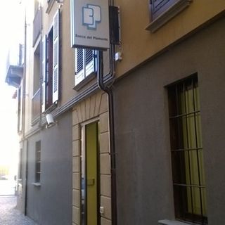 Banca del Piemonte, prosegue l'accentramento verso la sede di Torino: chiude la filiale di Busca