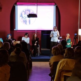 Giovedì 7 novembre a FlashBack ultimo incontro del 2024 di Donne20/80+