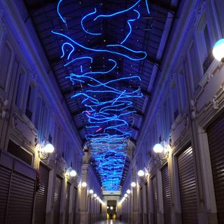 In foto, &quot;L'energia che unisci si espande nel blu&quot; di Marco Gastini