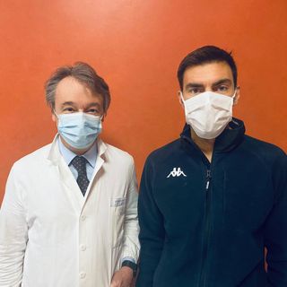 Il dj Gabry Ponte in ospedale con il dottor Mauro Rinaldi