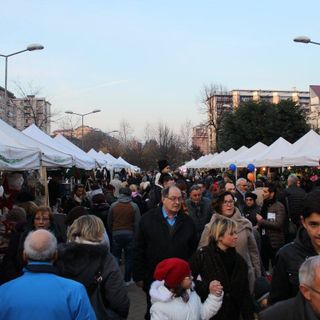Collegno, Natale è alle porte, ma si pensa già ai saldi dopo la Befana