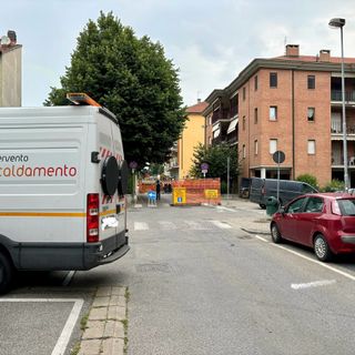 Grugliasco, rottura di una grossa tubatura provoca la chiusura di viale Giustetti