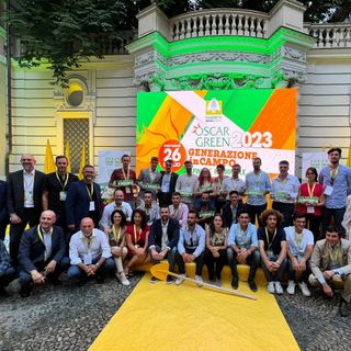 gruppo di persone premiate