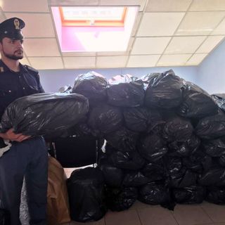 Rivoli, sequestrati 255 chili di droga a un cittadino italiano (VIDEO)