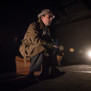 "Il reggimento parte all'alba" e "Casa": due interessanti spettacoli al Teatro Astra