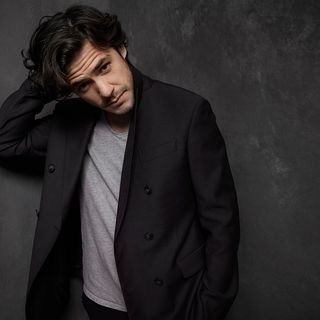 Flowers, il venerdì sera è anglo-italiano in compagnia di Jack Savoretti