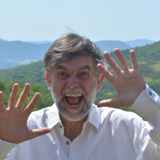 Com'è essere figlio di Dario Fo e Franca Rame? Jacopo Fo lo racconta a teatro