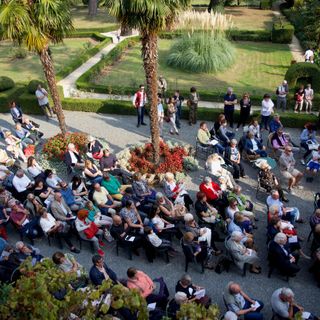 Dal 25 luglio al 27 settembre “Bellezza tra le righe” nei parchi di Casa Lajolo e del Castello di Miradolo