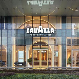 Gruppo Lavazza e YUM accelerano l'espansione delle caffetterie in Cina ed estendono la partnership alla distribuzione dei prodotti