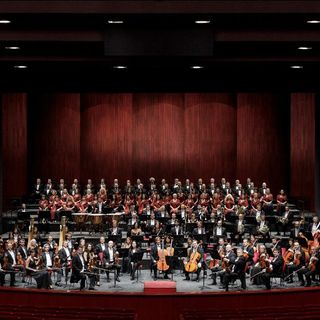 L'Orchestra e il Coro Teatro Regio Torino (foto Edoardo Piva © Teatro Regio Torino)