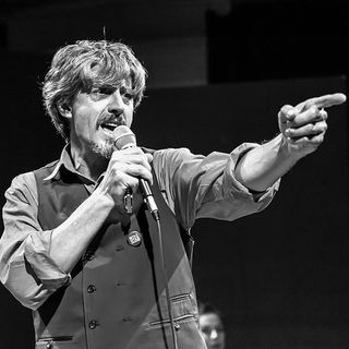 Venerdì 11 Festival della canzone improvvisata al Cecchi Point