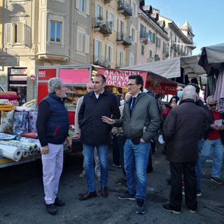 Lo Russo e Damilano incontrano i cittadini al mercato