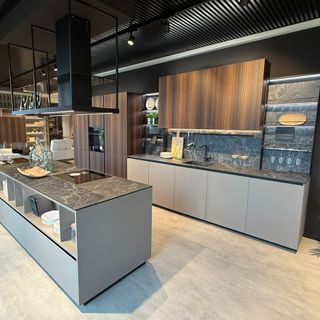 A Riva di Chieri inaugura un nuovo LUBE STORE