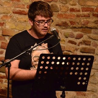 &quot;L'ovvio è più difficile del mondo&quot;: tra i pronomi di Marco Corsi alla libreria &quot;Il Ponte sulla Dora&quot;