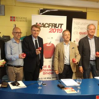 Il Piemonte è alla frutta: e se la gode da protagonista insieme alla sua mela rossa