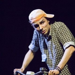 A Bardonecchia appuntamento con “Mi abbatto e sono felice”, monologo esistenziale eco-sostenibile