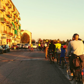 Dal grigio al verde: tour in bicicletta a Mirafiori Sud