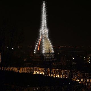 L'illuminazione natalizia della Mole proseguirà fino al 6 gennaio