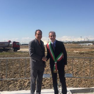 Posata la prima pietra del Retail Park di Mondojuve a Vinovo, diventerà il parco commerciale più grande del Piemonte. A fine progetto più di mille nuovi posti di lavoro (FOTO e VIDEO)