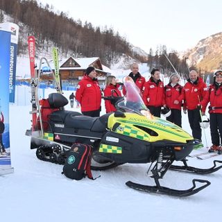 Una nuova motoslitta per la squadra di montagna della Croce Verde di Torino