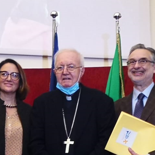 L'arcivescovo Nosiglia in Comune
