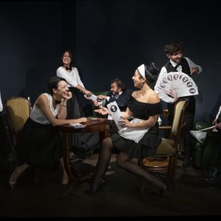 Artisti e artiste giocano con il cibo per l'undicesima edizione di "Play with food"