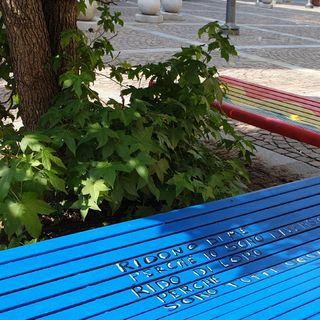 Le panchine del Centro Jolly