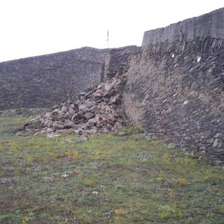 Fenestrelle, serve un inverno di pazienza per riparare il paravalenghe di Pequerel