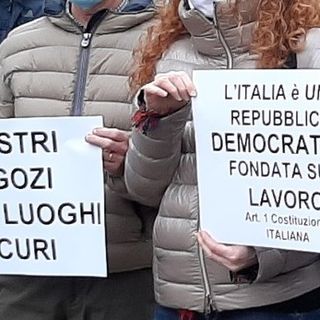 cartelli protesta commercianti
