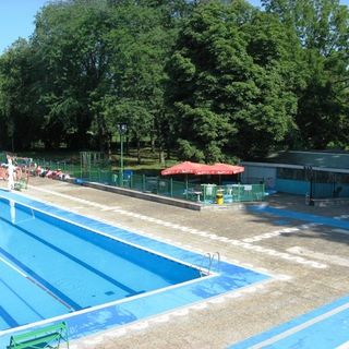 Piscina estiva “Pellerina”, approvata l’esternalizzazione