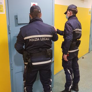 Agenti della polizia municipale
