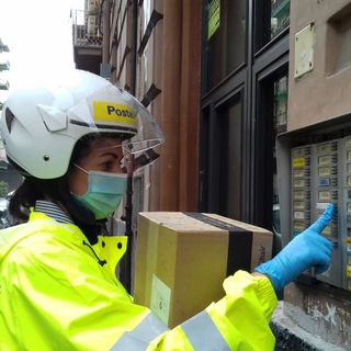 Postina suona al campanello