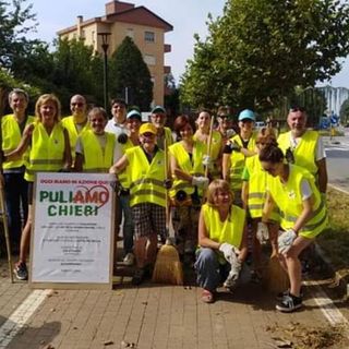volontari di &quot;PuliAMO Chieri&quot;
