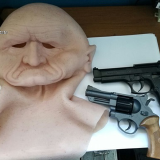 Torino, rapina a mano armata in una banca di corso Francia: fermati dalla Polizia
