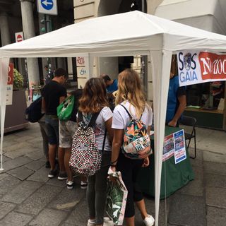 Partito Radicale a Torino per inaugurazione raccolta firme su 8 proposte di legge