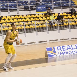 La Reale Mutua Basket Torino fa cento: abbattuta Trapani