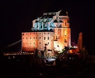 La Sacra di San Michele colpita da un fulmine