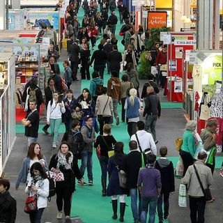L’informazione scientifica tra fake news e opinione pubblica: l'Unito al 30° Salone del Libro