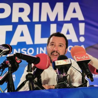 Salvini attacca i 5 Stelle: &quot;Il Salone dell'auto scappa da Torino per i troppi no&quot;