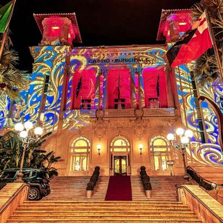 Con 'Racconti di luce', la Città dei Fiori si illumina per augurarvi Buone Feste