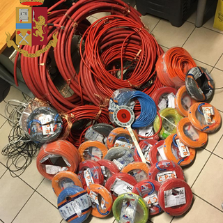 Furti di rame, si impossessa di circa 200 kg di materiale: arrestato