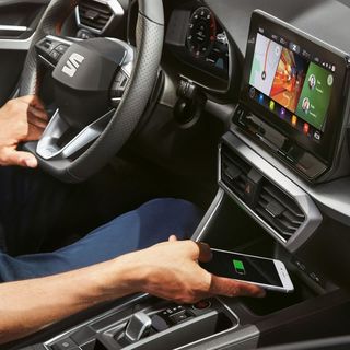 Nuova SEAT Leon: la connettività dell'auto più avanzata della storia del marchio