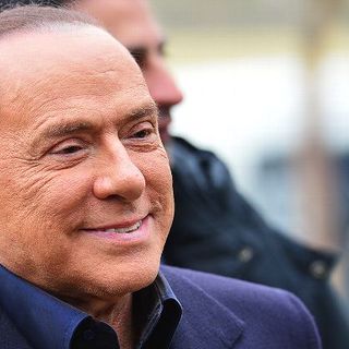 Berlusconi: &quot;Colpito dal caso del barista di Torino multato per il caffè agli agenti&quot;