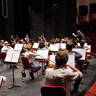 Il Regio suona per gli eroi del Covid: &quot;Musica è vita&quot;, concerto per il personale sanitario che ha lottato in prima fila