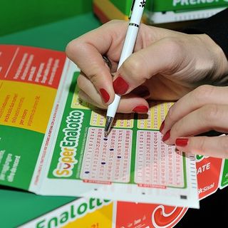 SuperEnalotto, a San Giusto Canavese un 4 stella da 55 mila euro