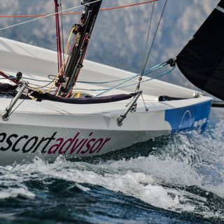 Beyond Freedom 2.0: zero emissioni, motore elettrico e uno sponsor... di un sito di Escort