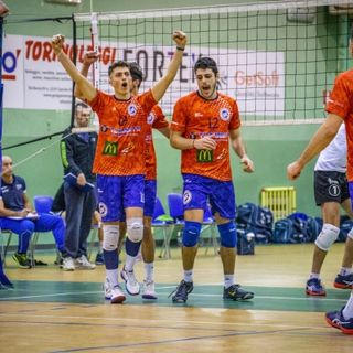 Un Parella Maschile troppo forte schianta anche Alba