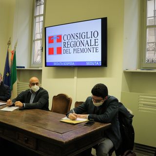 Vertenza ‘Numero Blu–NBT’, tavolo di confronto il 29 dicembre Vertenza ‘Numero Blu–NBT’, tavolo di confronto il 29 dicembre