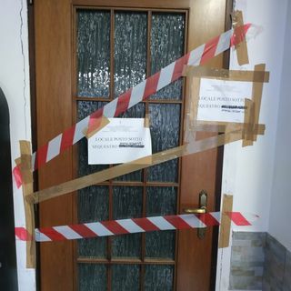 Sequestrato dai vigili un esercizio commerciale in via Scarlatti