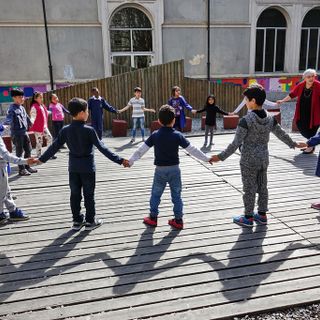 Una favola di attese nella multiculturale Porta Palazzo: &quot;Sono i bambini a insegnarci come tornare umani&quot;